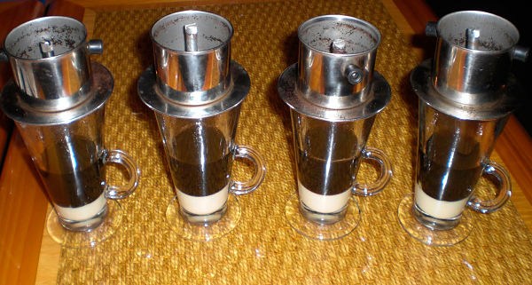 кофе по вьетнамски с молоком.jpg